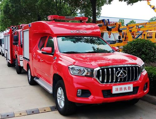 車上可配備通訊指揮設備,因此又叫做消防指揮車或巡邏消防車,我公司